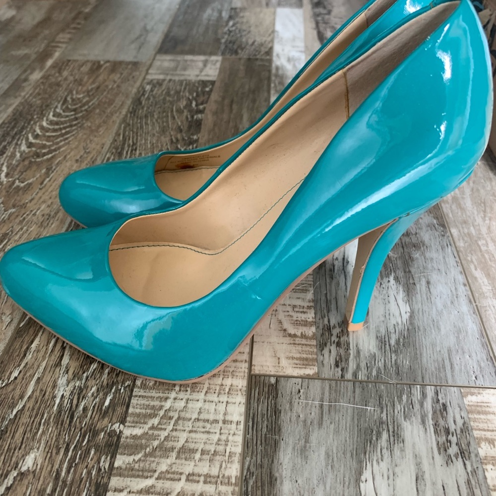 Audrey Brooke Heels Size 8M worn but great condition